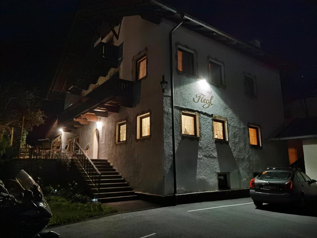 Haus Fiegl Hotel Oetz Exterior photo